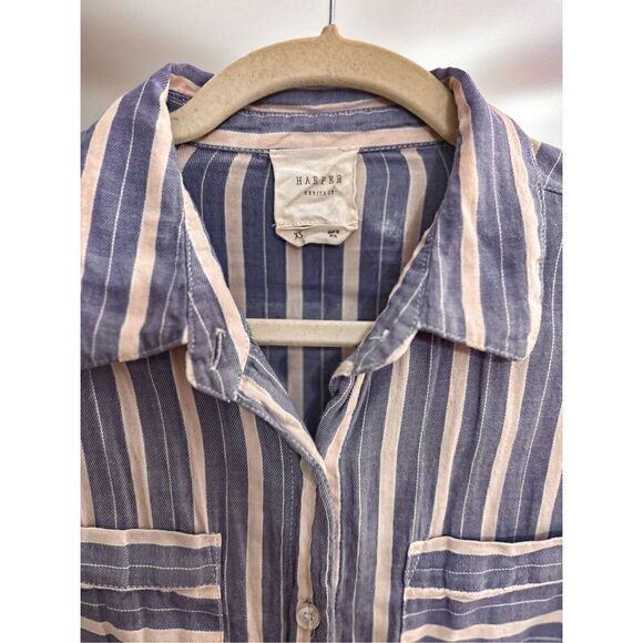 Francesca’s Harper button down  - Picture 5 of 6